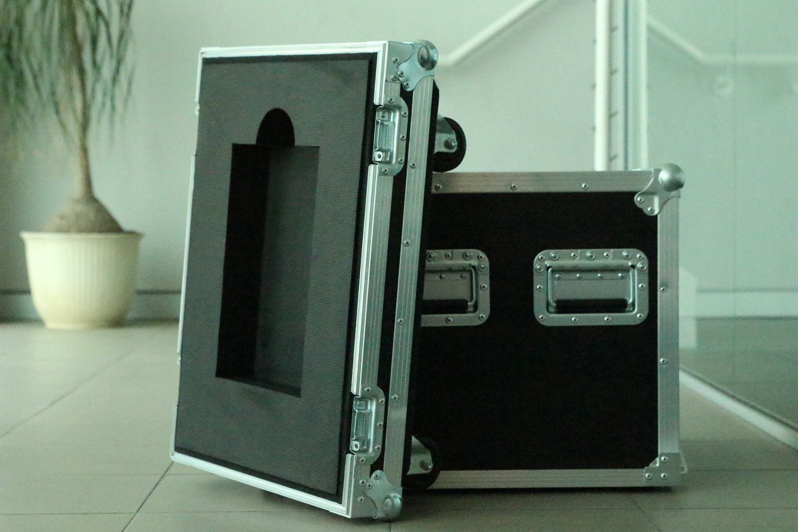 Brother MFC L3770CDW printer case 2