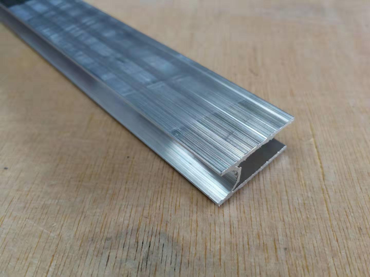 9mm Aluminium Groove Edge Extrusion 3.0 Meters Armor Road Cases