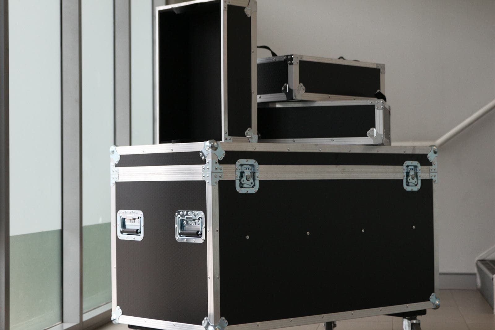 cable packer lift out trays6