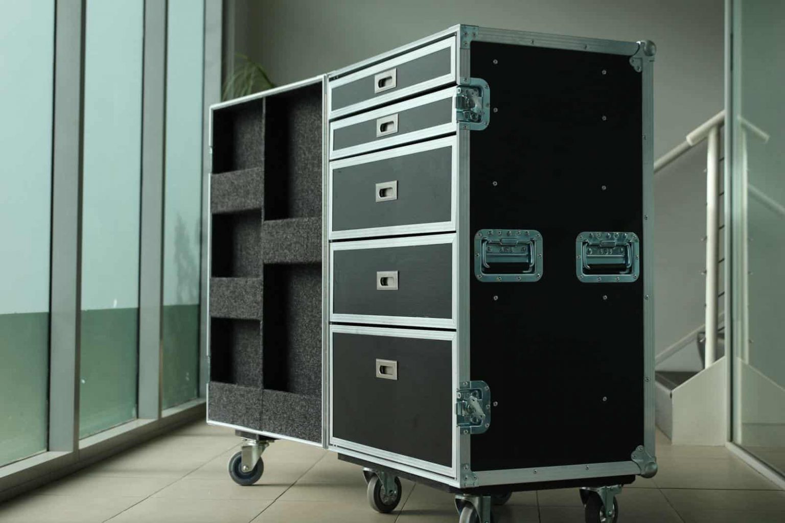 Utility Road Case with 5 Drawers & Door Pockets Armor Road Cases