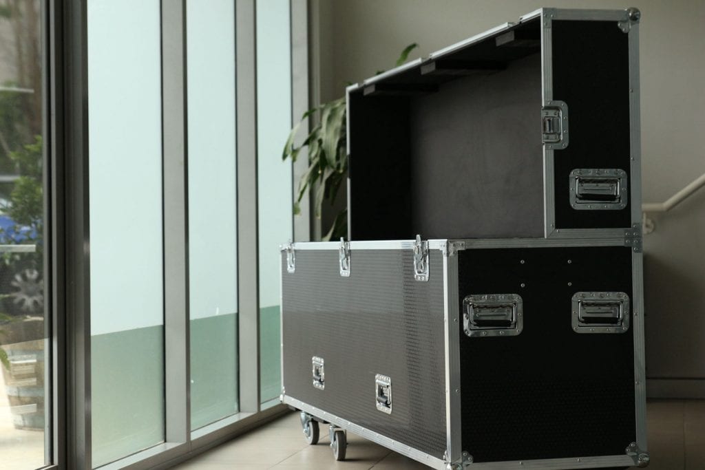 TV road case with a split lid design