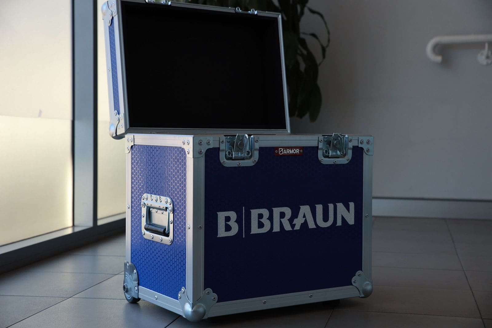 medical instrument transport case