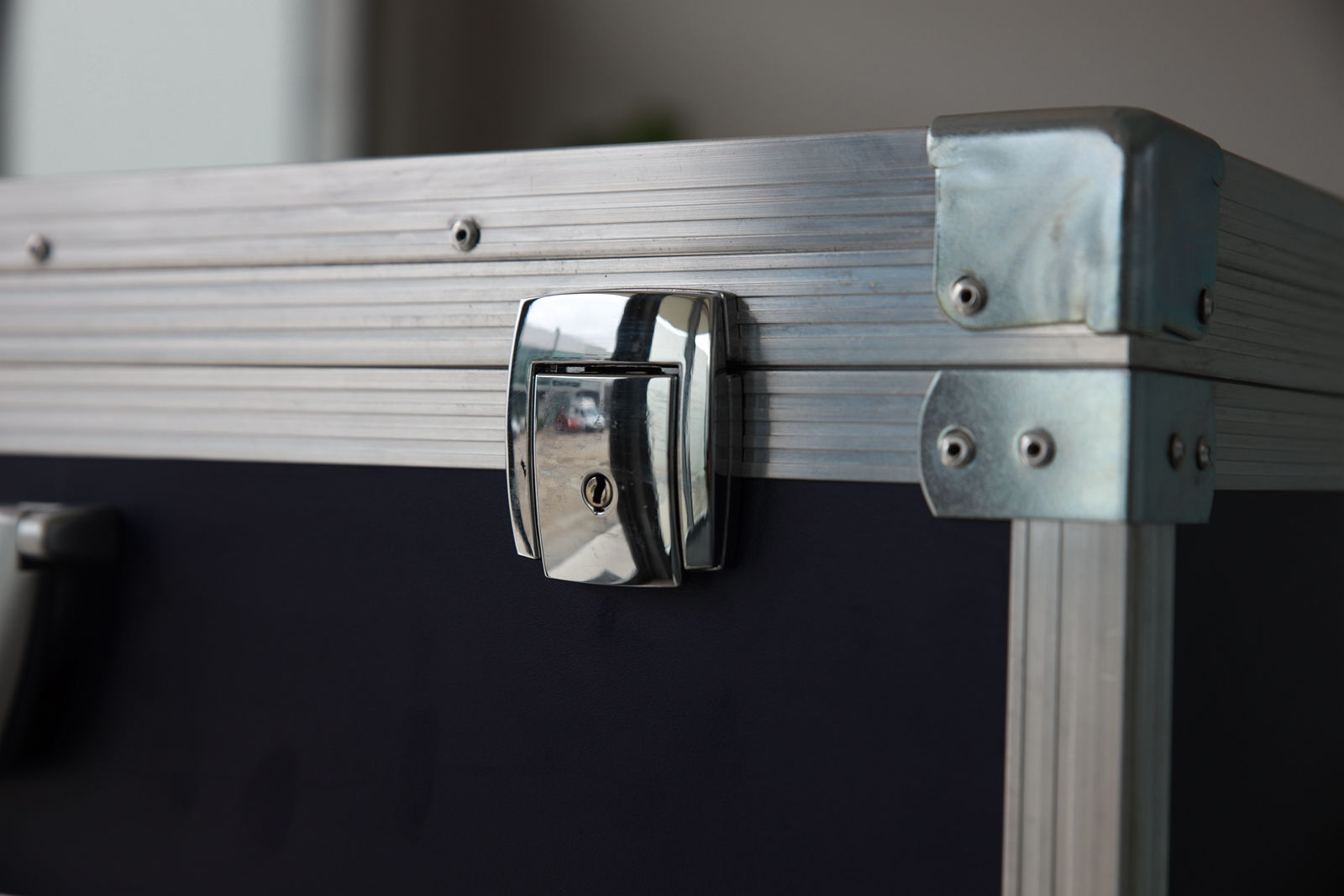 ARMOR L0275 SurfaceMount Briefcase DieCast Latch with Key Lock