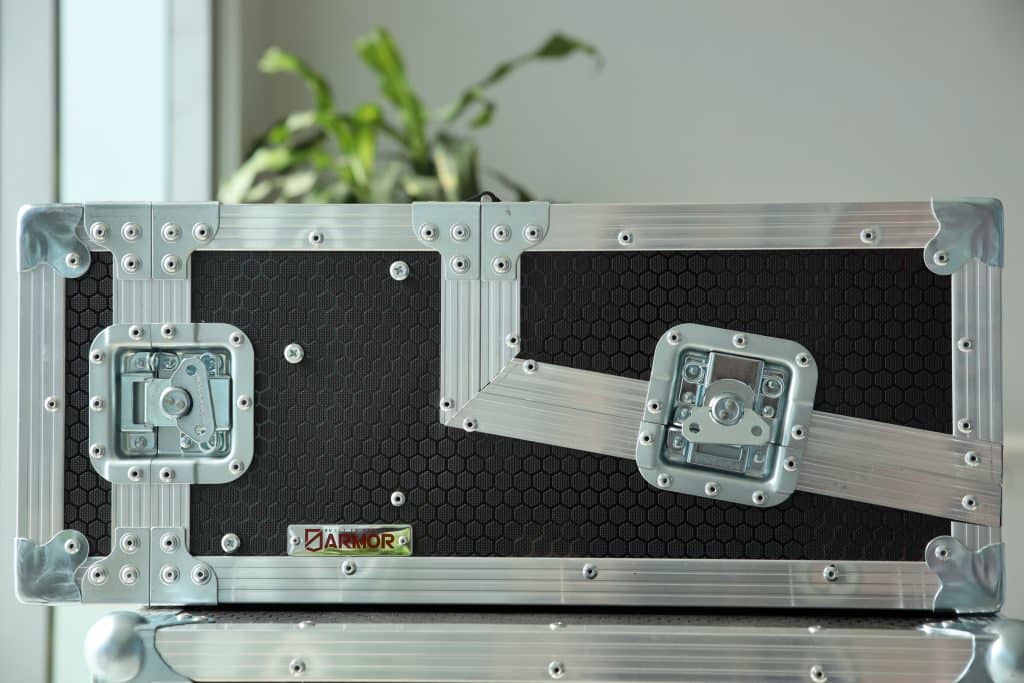 Flight case with flip up lid