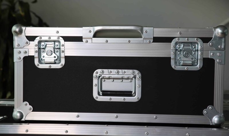 Case with lift out tray1