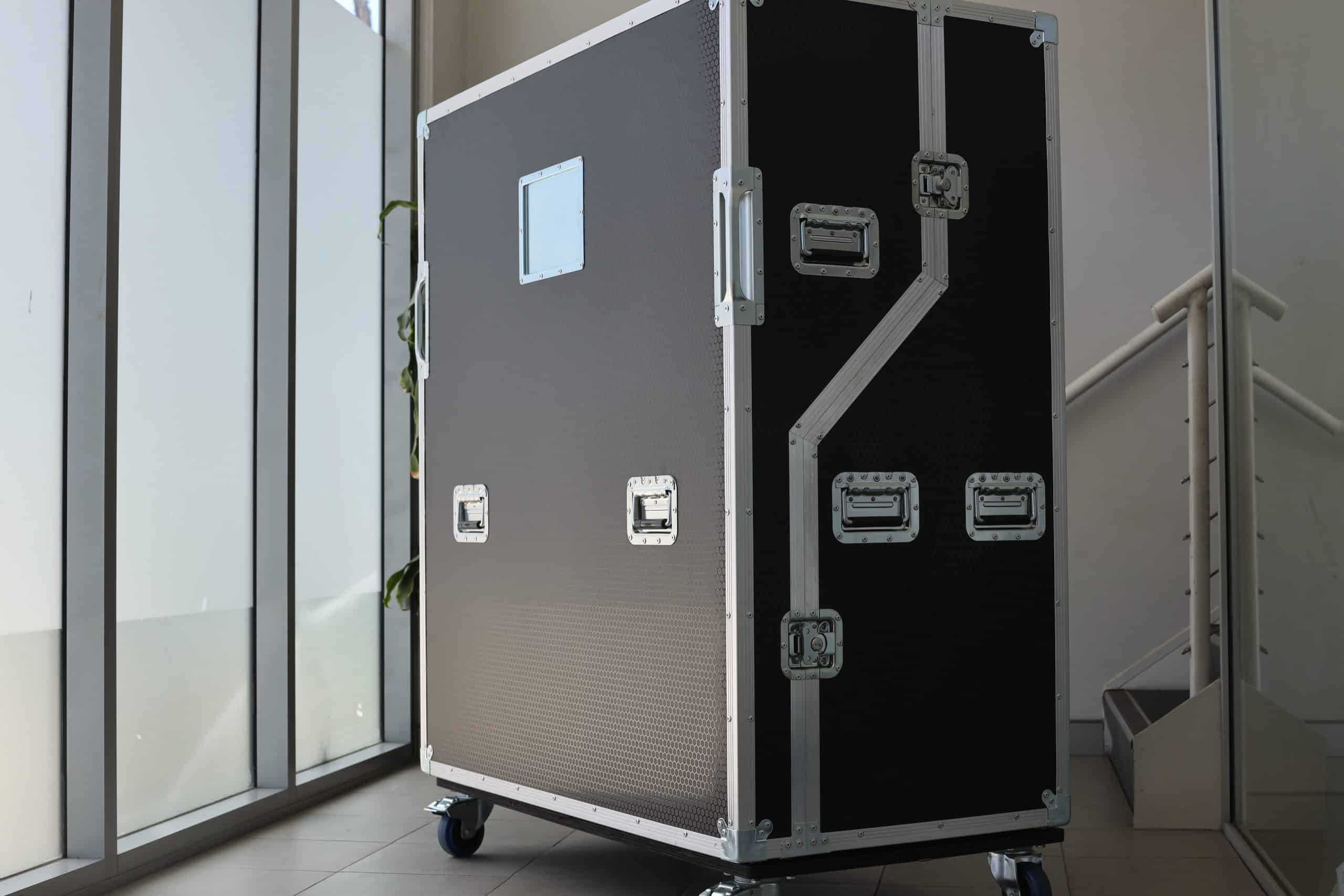 GT8 Guitar Road Case5 scaled