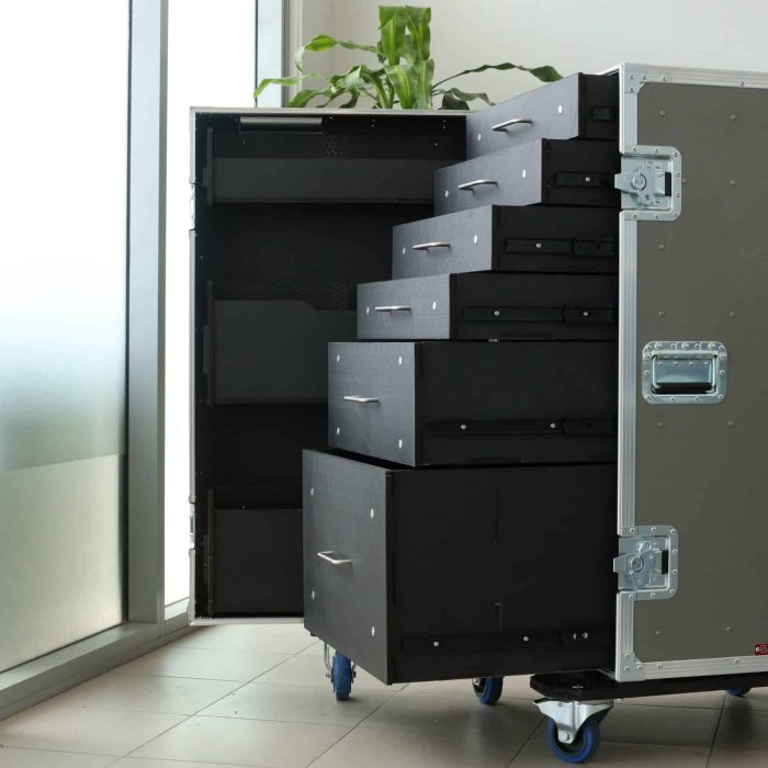 Drawer case with pockets4 Utility drawer case
